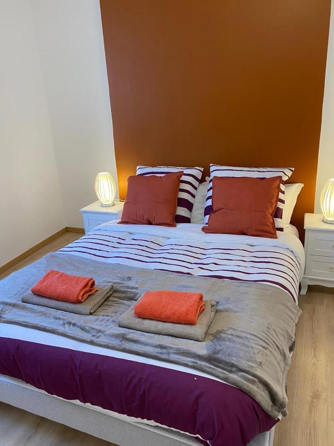 Grand F4 De 71M2 Pour 6 Personnes En Plein Centre Ville Arpajon Esterno foto