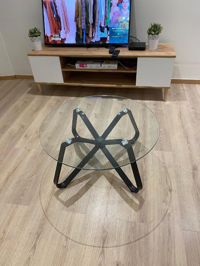 Grand F4 De 71M2 Pour 6 Personnes En Plein Centre Ville Arpajon Esterno foto
