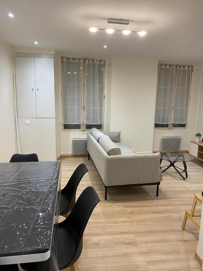 Grand F4 De 71M2 Pour 6 Personnes En Plein Centre Ville Arpajon Esterno foto