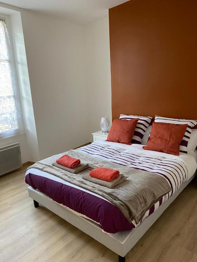 Grand F4 De 71M2 Pour 6 Personnes En Plein Centre Ville Arpajon Esterno foto
