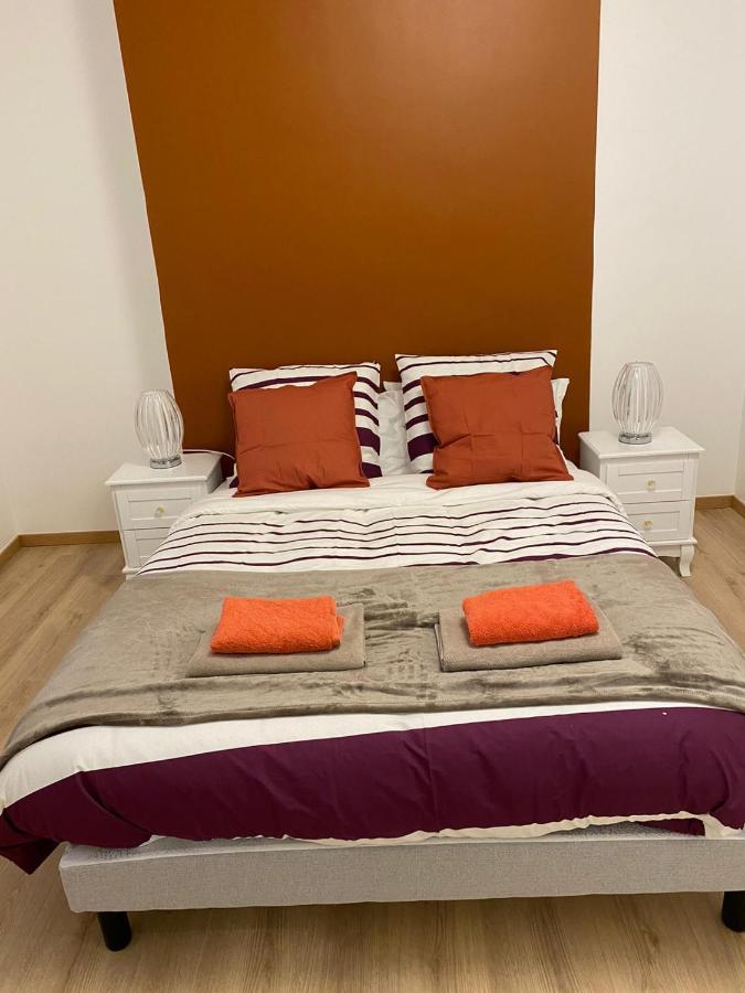 Grand F4 De 71M2 Pour 6 Personnes En Plein Centre Ville Arpajon Esterno foto