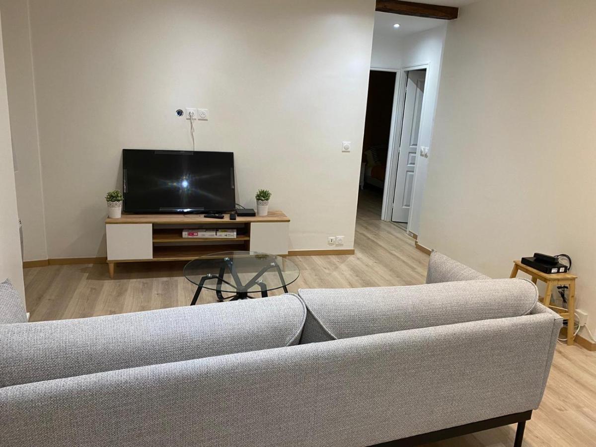 Grand F4 De 71M2 Pour 6 Personnes En Plein Centre Ville Arpajon Esterno foto