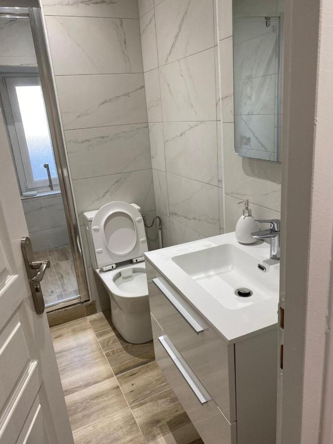 Grand F4 De 71M2 Pour 6 Personnes En Plein Centre Ville Arpajon Esterno foto